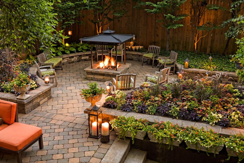 Expert Advice on Choosing Hardscaping Contractors