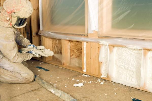 DIY vs. Professional Spray Foam Insulation: What You Need to Know