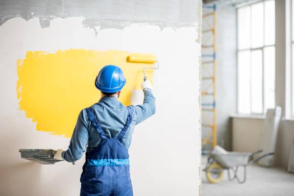 Achieving a Flawless Finish: Working with a Skilled Painting Contractor